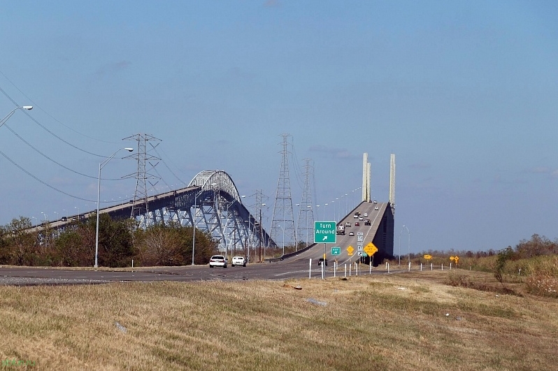 Ну, очень крутой «Радужный мост» в Техасе
