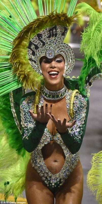 Бразильский карнавал 2016 в Рио-де-Жанейро 