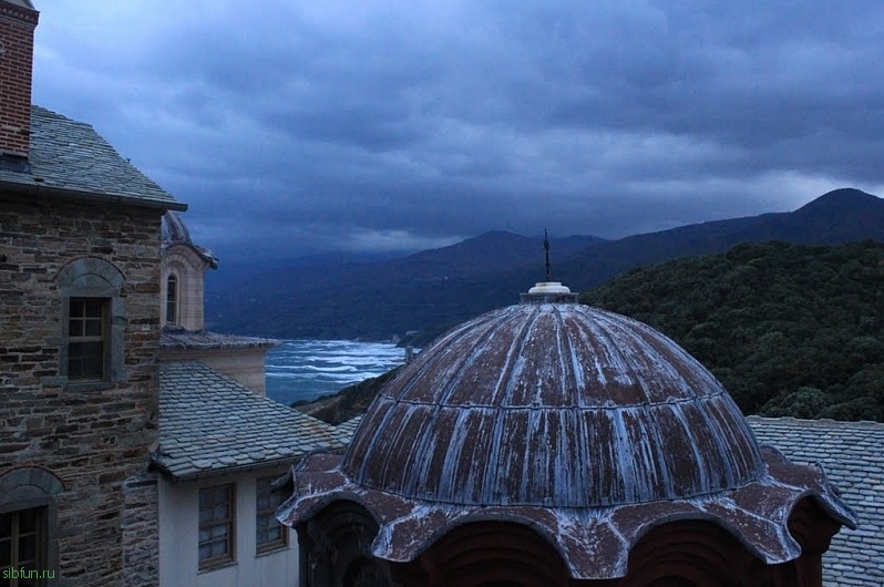 Гора Афон - сердце восточного православного монашества
