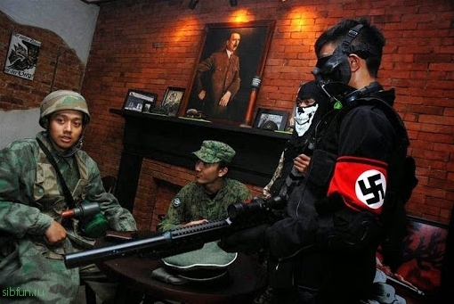 «Нацистский» ресторан в Индонезии