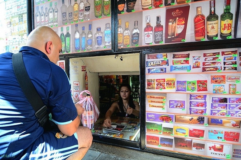 Подвальные магазины «Клека» в Софии