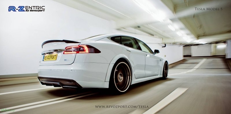 Tesla Model S в тюнинге RevoZport поучаствует в Formula E
