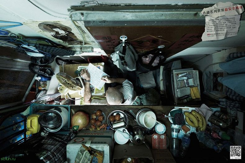 Немецкий фотограф показал переполненные квартиры в Гонконге