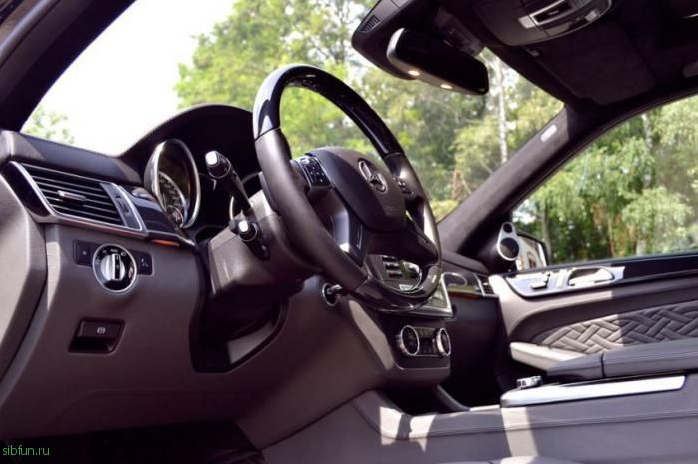 Mercedes-Benz ML  в новом тюнинге от ателье Carlsson