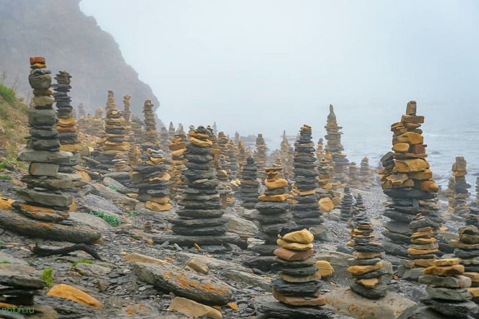 Каменные башни мыса Вятлина на Дальнем Востоке