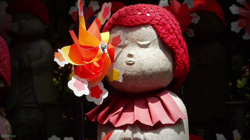Статуи Дзидзо – ритуал скорби в Японии по умершим детям в зачатии
