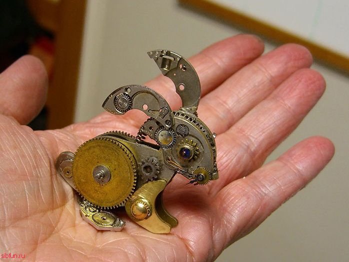 Какие невероятные игрушки можно сделать из старых механических часов