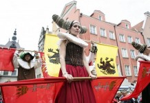 «Доминиканская ярмарка» — Гданьск торгует, поёт и пьёт пиво