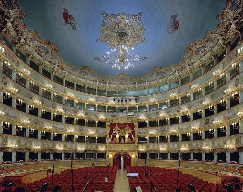 Самые красивые оперные театры мира