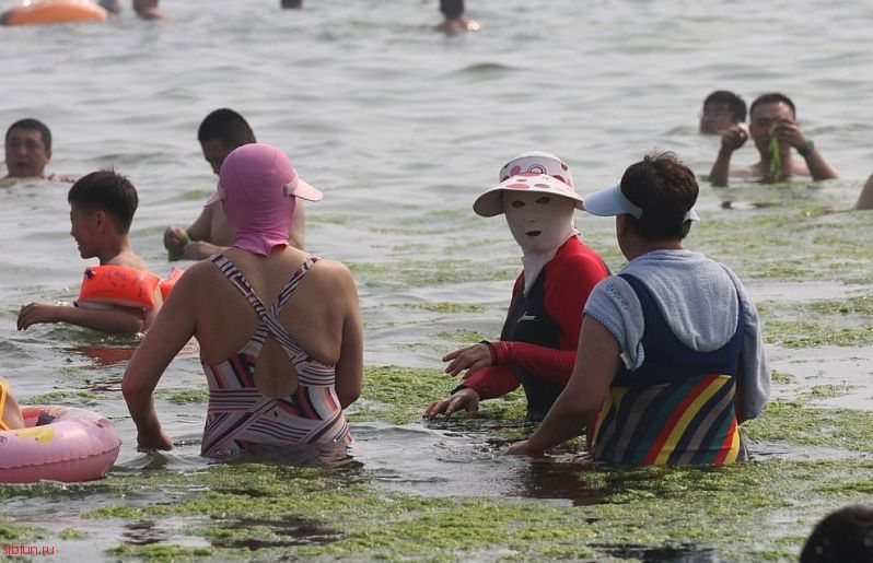 «Face-kini» захватывают пляжи курортов  Китая