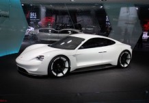 Франкфурт 2015: Porsche показал концепт Mission E