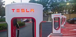 Бесплатные автозаправки Tesla