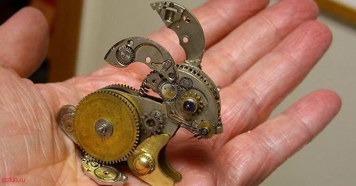 Какие невероятные игрушки можно сделать из старых механических часов