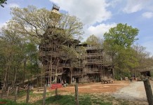 Самый большой дом на дереве