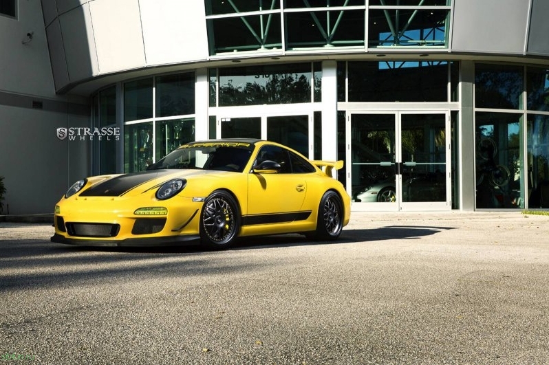 Porsche 911 GT3 на дисках от Strasse Wheels