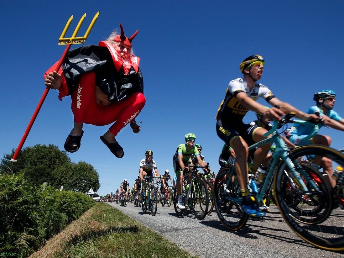 17 сумасшедших поклонников Tour de France