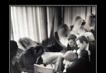 Заряд позитива в демотиваторах