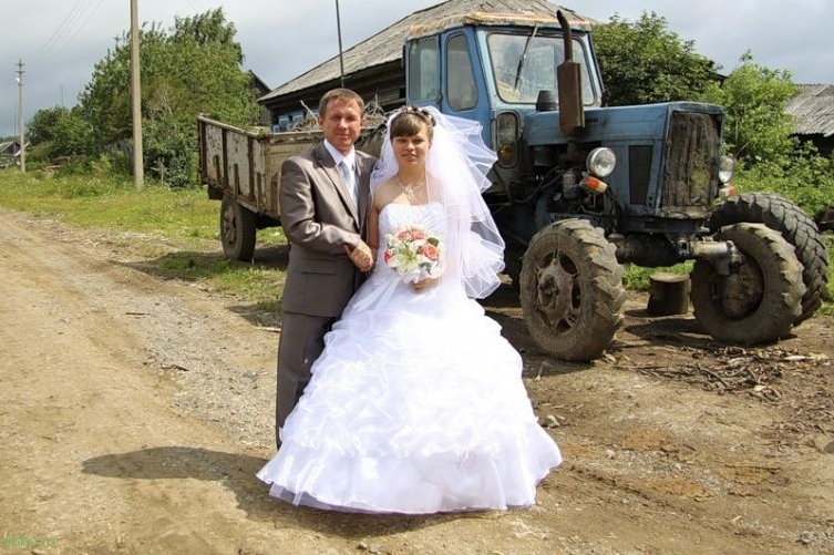 25 нелепых свадебных фотографий