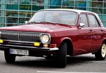 ГАЗ-24 с деревянным салоном