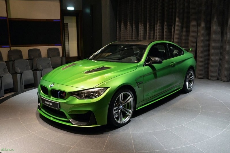 В Абу-даби представили 547-сильный BMW M4