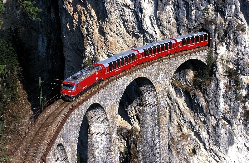 Необычные железные дороги мира: Ретийская железная дорога