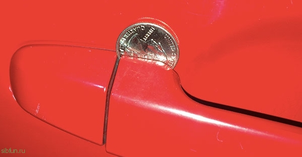 Если вы увидели монету на двери авто - действуйте немедленно! 