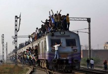 Поезда в Индии