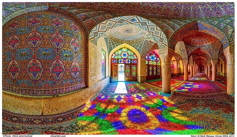 Радужная мечеть Насир аль-Мульк