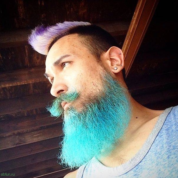 Новый модный мужской тренд: волосы и бороды ярких цветов