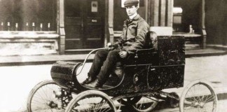 Автомобили из дерева XX века