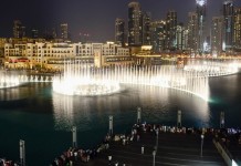 «Танцующие фонтаны» в Дубаи