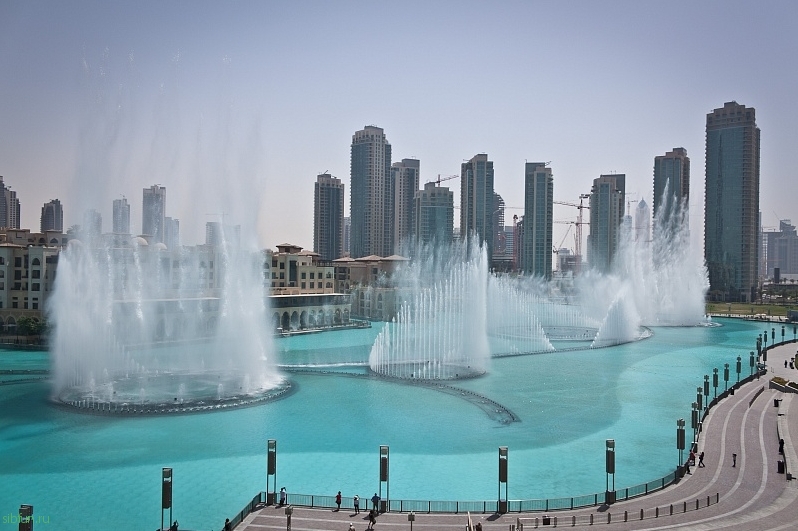"Танцующие фонтаны" в Дубаи