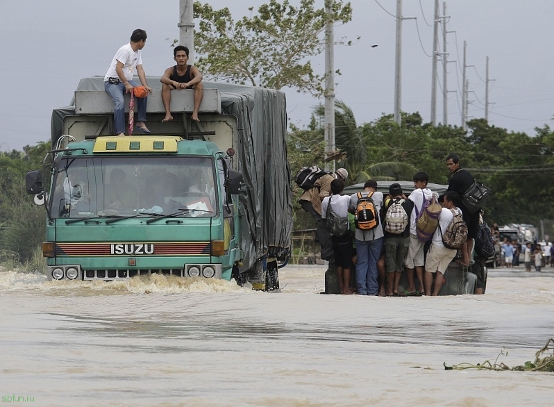 Мощный тайфун Хайян разрушил Филиппины: свыше 10 000 жертв (48 фото)
