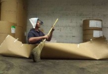Люди прикалываются на работе