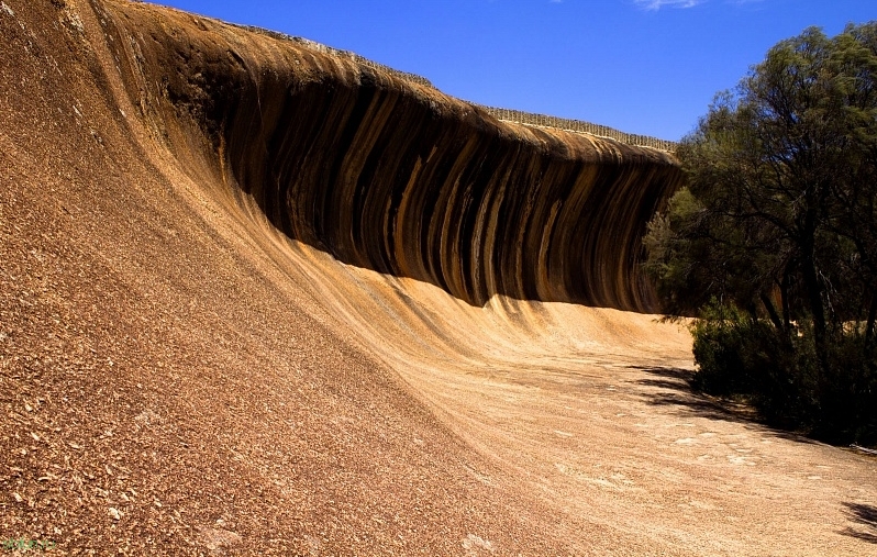 Уникальные каменные волны в Австралии и США