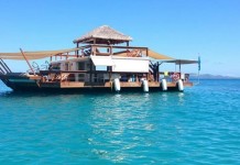 Удивительный плавучий бар Cloud 9