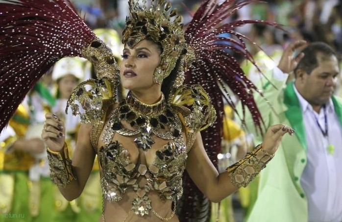 Бразильский карнавал 2017 в Рио-де-Жанейро 