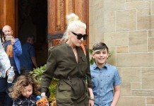 Гвен Стефани в церкве Лос-Анджелеса