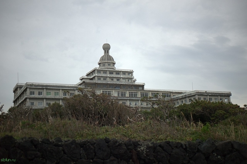 Заброшенный отель в Японии