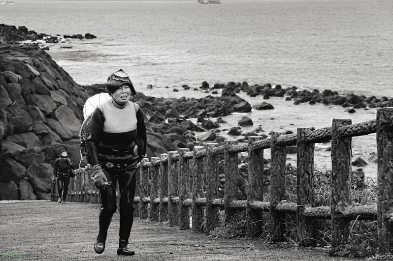 Хэнё – уникальные женщины ныряльщицы в Южной Корее