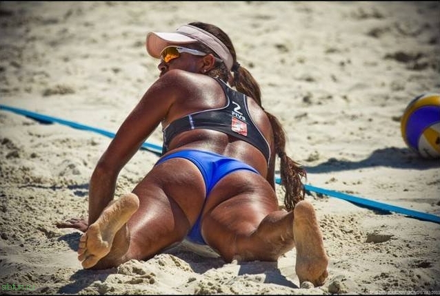 Причины, по которым мужчины обожают смотреть женский пляжный волейбол 