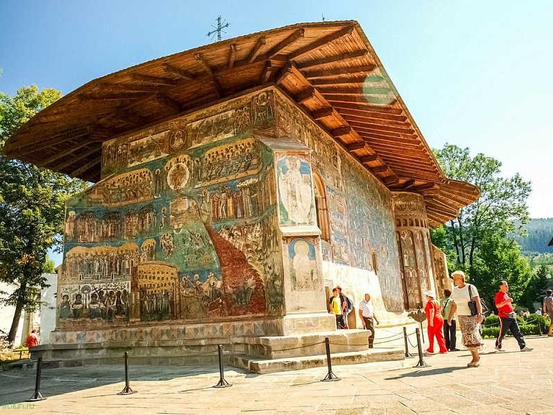 Уникальные расписные монастыри Румынии