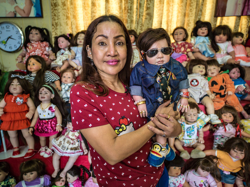Странная мода на куклы-талисманы в Таиланде