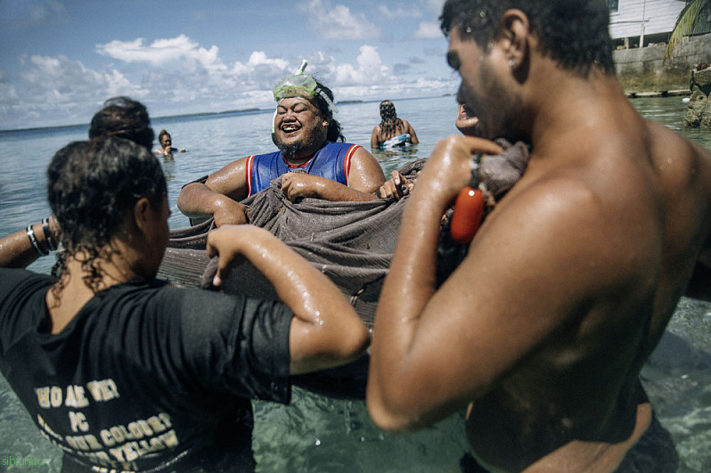 Токелау – самая удаленная страна мира, которая с каждым годом все больше уходит под воду