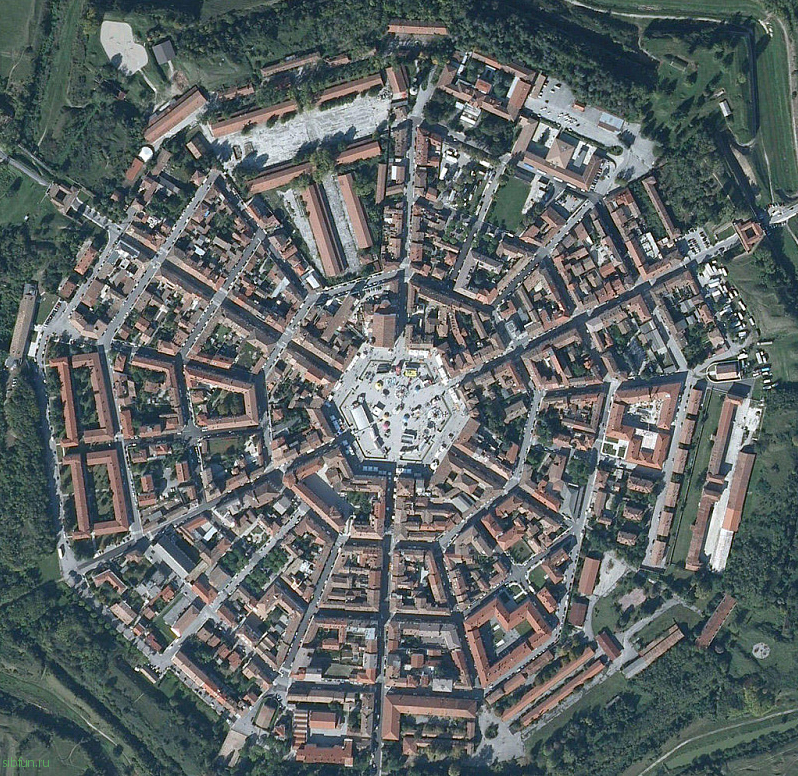 Пальманова — итальянский город в форме девятиугольной звезды