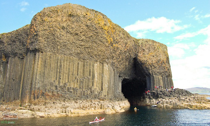 Захватывающие пещеры и скалы на острове Стаффа в Шотландии