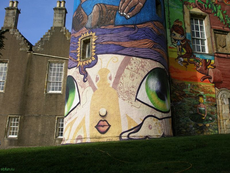 Келберн – старинный замок 13-го века, покрытый красочными граффити