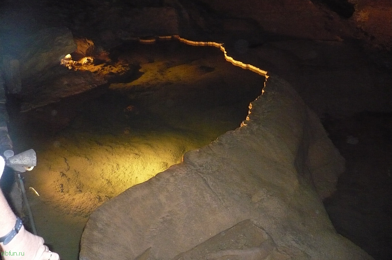 Геологическая загадка «100 000 солдат» во французских пещерах Trabuc