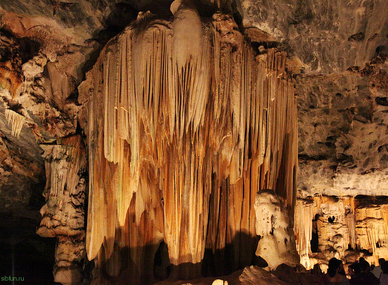 Геологическая загадка «100 000 солдат» во французских пещерах Trabuc