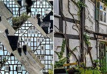 Фахверковые дома в историческом центре города Фройденберг в Германии